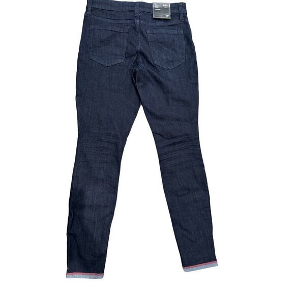 GAP NWT Skinny Legging Jegging Jeans Dark Wash Size 4 / 27R Contrast Cuff - Picture 2 of 7